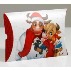 Коробка сборная фигурная «С Новым годом с бычками», 11 × 8 × 2 см